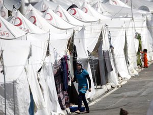 Турция развязывает войну с Сирией?. лагерь сирийских беженцев в Турции