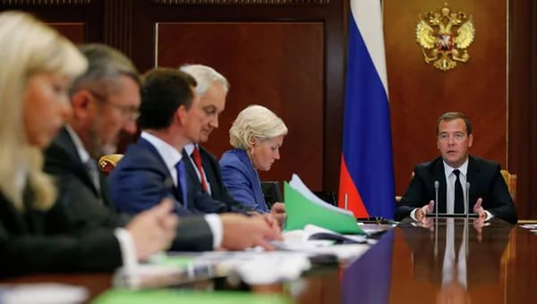 Из дворников — в премьеры. Кем были российские министры в «прошлой» жизни?. 22414.jpeg Из дворников — в премьеры. Кем были российские министры в «прошлой» жизни?. 22414.jpeg