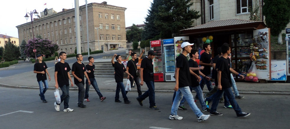 Сирийские армяне бегут в Карабах. 27871.jpeg