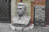 В Грузии Сталин еще жив